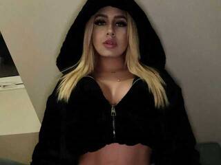 Chat vidéo érotique AmaraPierce