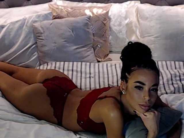 Photos amarettarose Inst amarose_retta I am saving up for a toy Lovensе 9000 tokens so that you can control my pussy and give me pleasure! number of already collected tokens 4483 left to collect 4517
