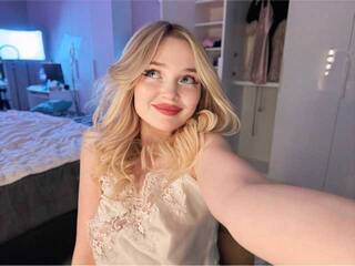 Chat vidéo érotique AmelyaJeff