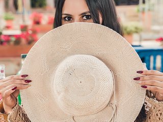 Chat vidéo érotique amina-hafssa