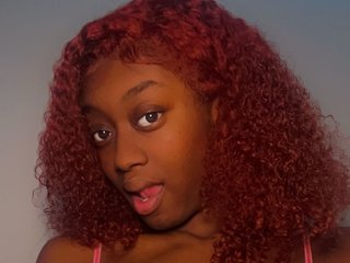 Chat vidéo érotique AmouraaK