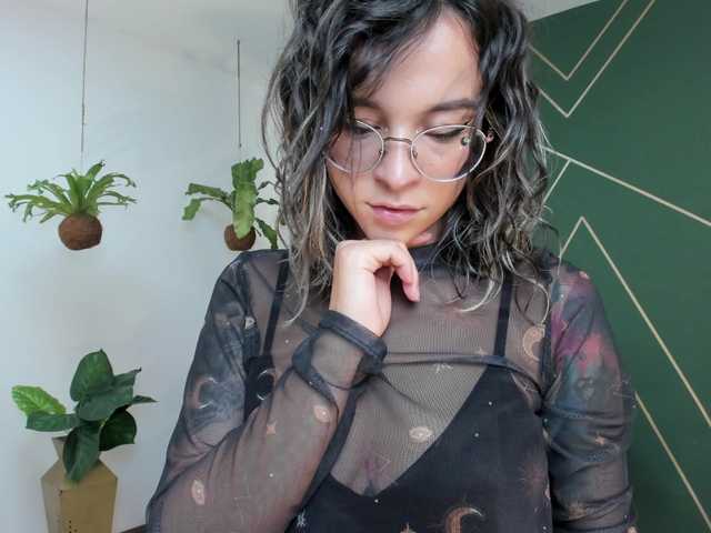 Photos AmyAddison I want to meet you, tell me your sexual fantasies!! play nipples0