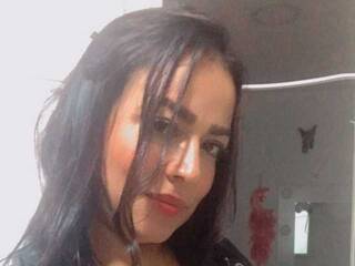 Chat vidéo érotique Anah-23