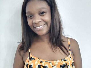 Chat vidéo érotique AndreaSanta