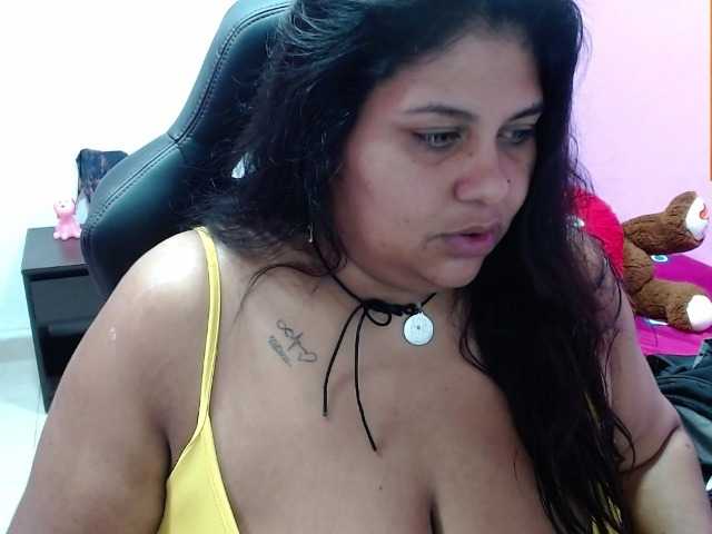 Photos andreeina25 #bbw #squirt #latina #mature #ebony #bigboobs #bigass Hi guys, welcome to my room, #pregnant #mature #anal #milf #dirtyn #"young#latins#playdildo#sucktits#pantys#boun cetits#belly#feet#smile#natural#lovense#cumshow #