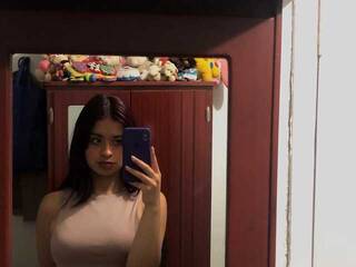 Chat vidéo érotique Angela-millers