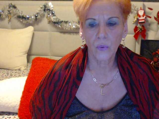 Photos ANGELGRANNY welcom guys..pm..50 tk..pussy or ass..100..tits or feet..50..let s have fun