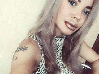 Chat vidéo érotique angelinalu