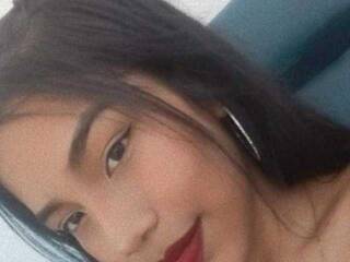 Chat vidéo érotique angelinapurpl