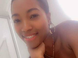 Chat vidéo érotique Angelinnasexy