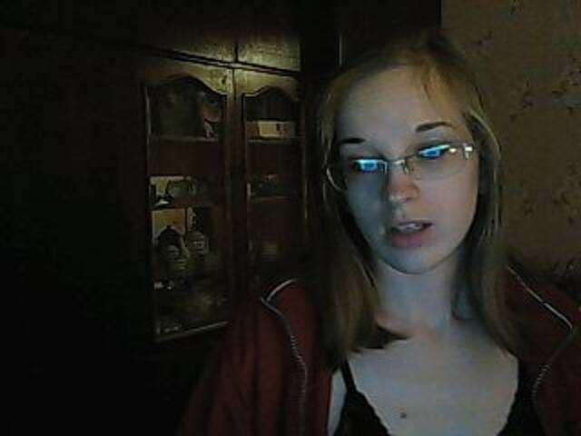 Captures d'écran de diffusion Angelpussy1