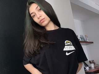 Chat vidéo érotique Anikamuller
