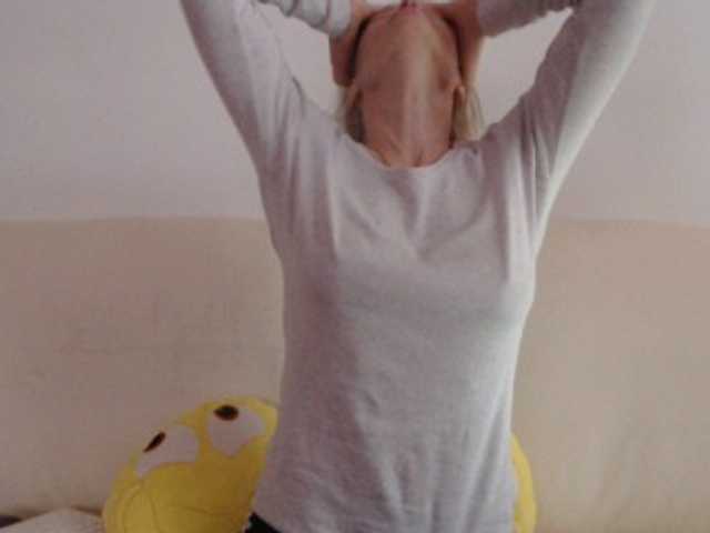 Captures d'écran de diffusion Annzhelika