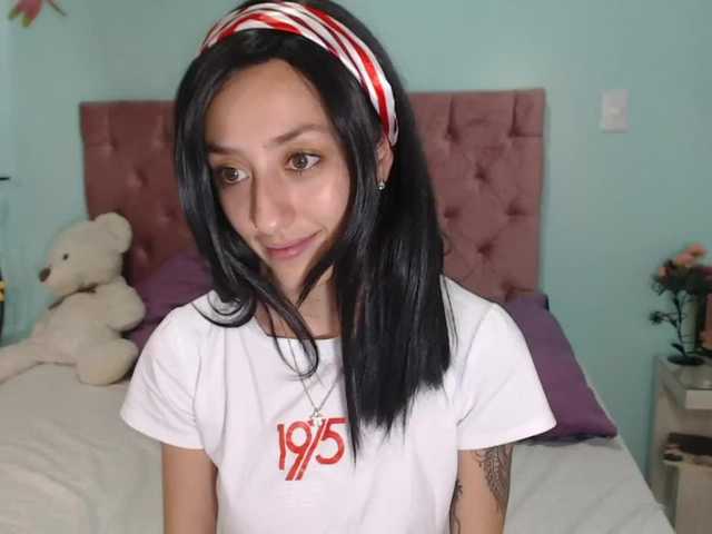 Photos Aprildream Welcome! My fuckmachine is dying to be used 500 tokens is my goal ... play with me and have fun