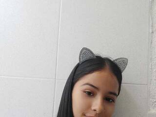 Chat vidéo érotique Aria-15