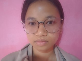 Chat vidéo érotique Ariah1