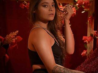 Chat vidéo érotique AryaLovejoy