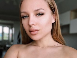 Chat vidéo érotique Astii