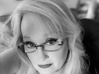 Chat vidéo érotique Ava6j74