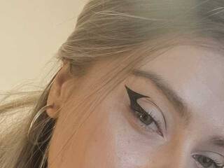 Chat vidéo érotique Babbylunna