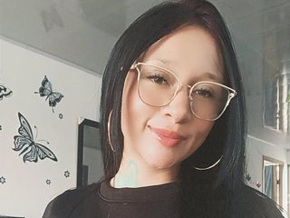 Chat vidéo érotique BABYDOL-TAY