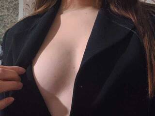Chat vidéo érotique Babymila069