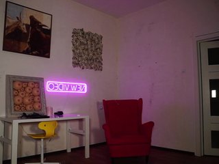Chat vidéo érotique barbiedollhouse