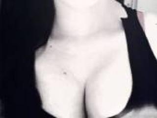 Chat vidéo érotique bblusciouss