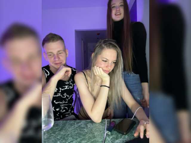 Captures d'écran de diffusion BC-SwedishFamily