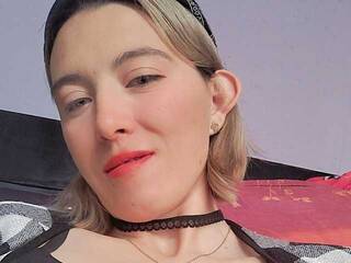 Chat vidéo érotique BelinhaCoutinho