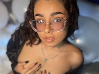 Chat vidéo érotique BellaTabarez