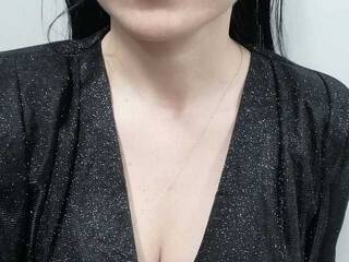 Chat vidéo érotique Ellainclothes