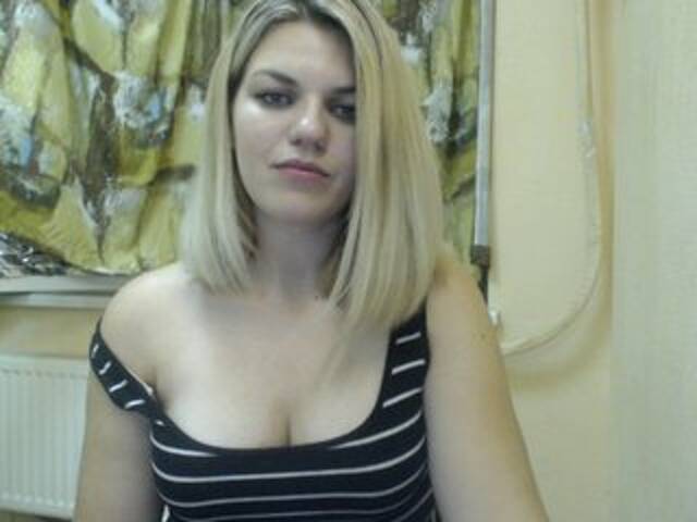 Captures d'écran de diffusion BellyBella