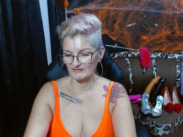 Photos bety-cum2 Do we play until you try all my juices?