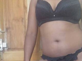 Chat vidéo érotique Bhumii