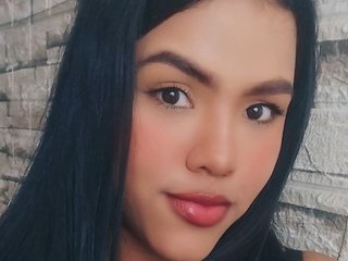 Chat vidéo érotique Bicky24