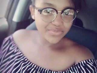 Chat vidéo érotique BigAssnyash27