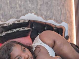 Chat vidéo érotique black-pussydoll