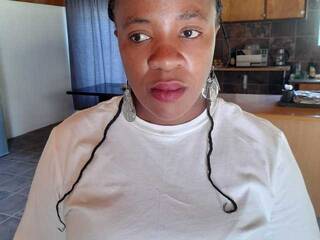 Chat vidéo érotique blackkitty4u