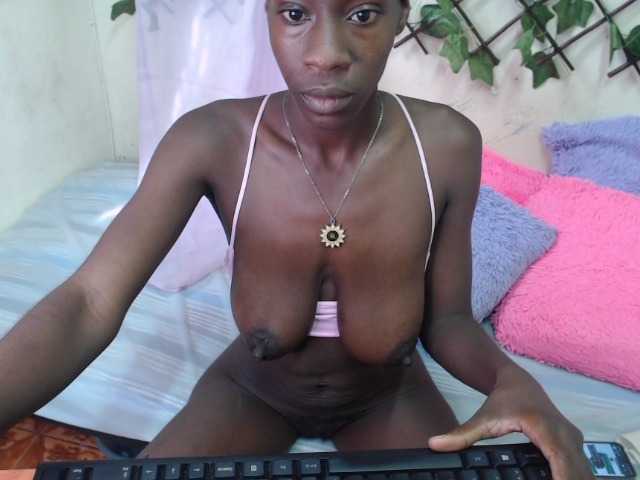 Captures d'écran de diffusion blackxxhorny