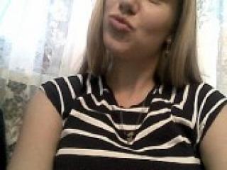 Chat vidéo érotique blondddina7