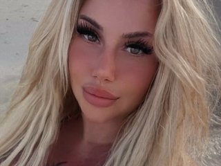 Chat vidéo érotique TiaDollDotCom