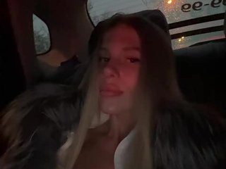 Chat vidéo érotique Blondinochkaa