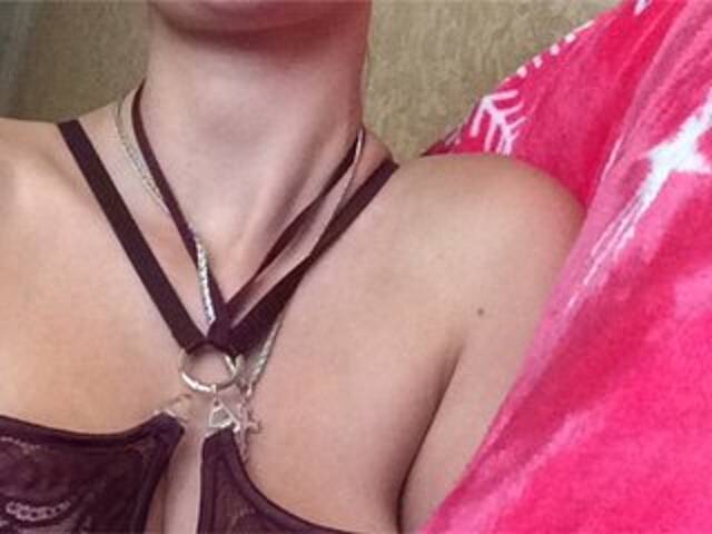 Captures d'écran de diffusion Blondishka