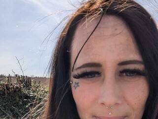 Chat vidéo érotique Brandi-Black