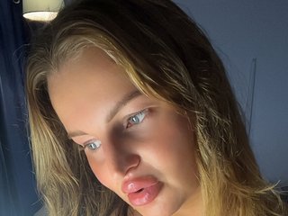 Chat vidéo érotique BrattyMeaCulpa