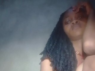 Chat vidéo érotique Brendah