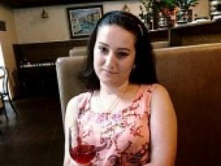 Chat vidéo érotique brunetka125