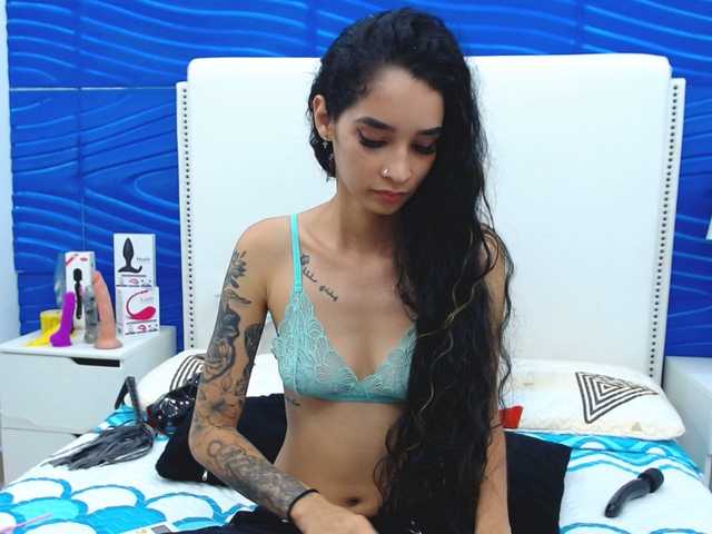 Photos BunnyCox Take my bra off 32 tks/ Twerking 36 tks/ Doggy view 69tks/ I will ride my toys at goal♥ #tattoo #petite #smallboobs #squirt #cum [399 tokens remaining]