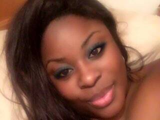 Chat vidéo érotique BUSTYBARBBIE